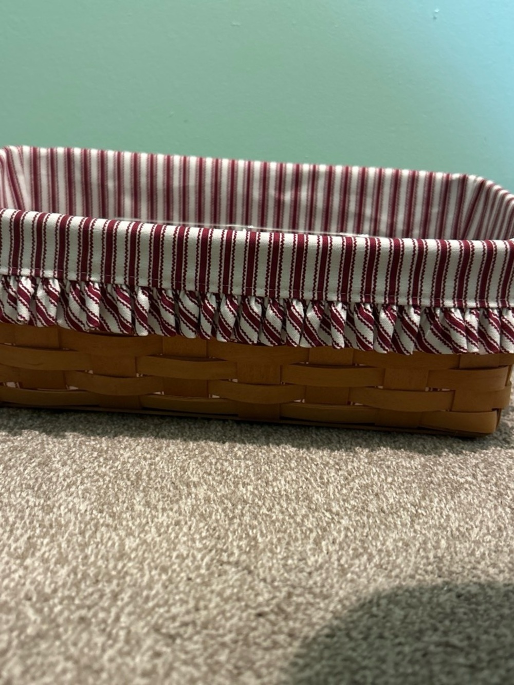 2000 Longaberger vanity basket